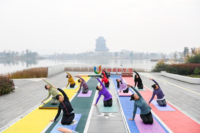 武汉一女子学瑜伽发出凄叫腿被教练压断该找谁赔偿星空体育App下载？(图1)