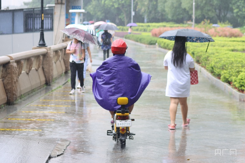 台风“暹星空体育app芭”7月2日或将正面袭击粤西(图1)