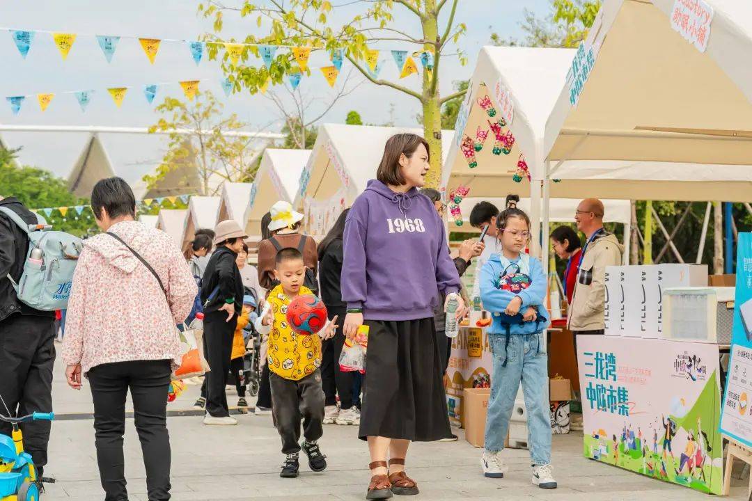 中欧市集星空体育app热闹开市！20多个欧洲品牌亮相佛山公园超多礼品免费送(图1)