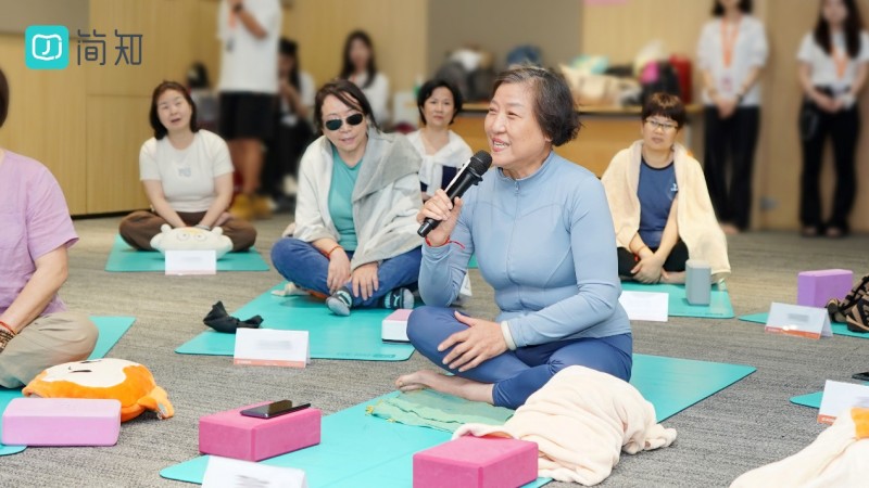 简知瑜伽线下活动顺利落幕星空体育官方入口共探女性疗愈成长力量(图3)