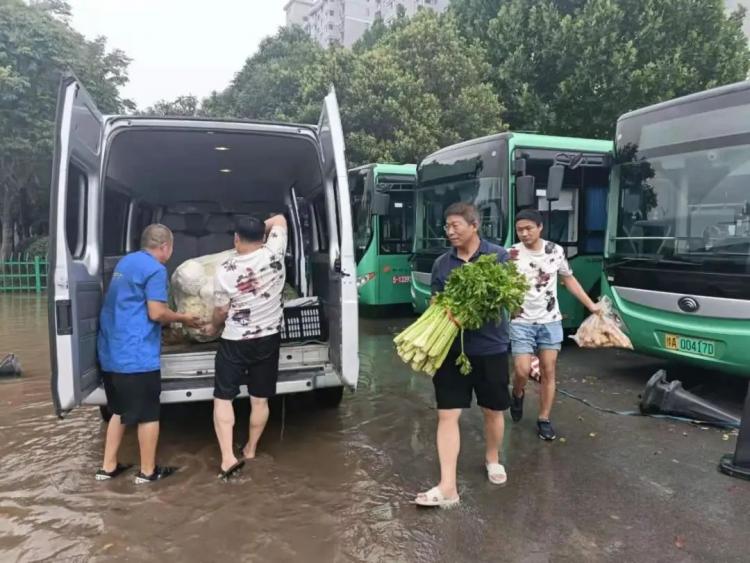 农大人的身影星空体育App下载在前我们“豫”难而上！(图2)