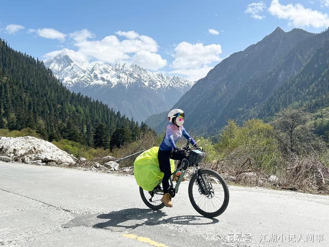 为骑自行车去富士康产线天部门主管痛星空体育官方入口快放行(图8)