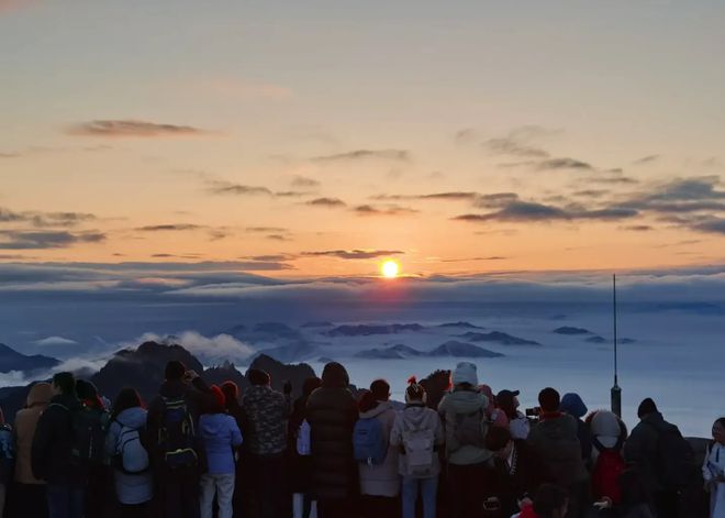 黄山当地正规旅行社星空体育官网电话号码多少靠谱当地旅游公司-排名前十名(图1)